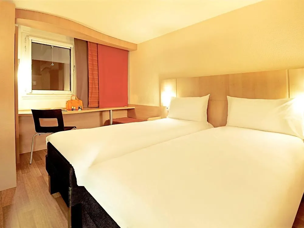 Ibis Lyon Sud Chasse Sur Rhone Hotel