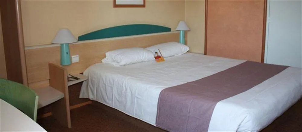 Hotel Ibis Lyon Sud Chasse Sur Rhone 3*, Chasse-sur-Rhône